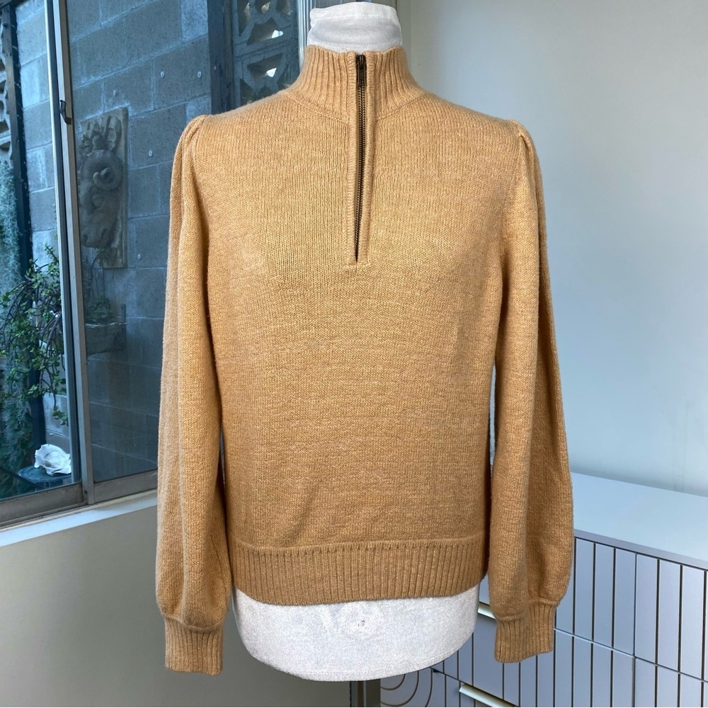 Universal NWT Thread Zip-Up Mock Neck Sweater w Princess Sleeves Camel, Size S